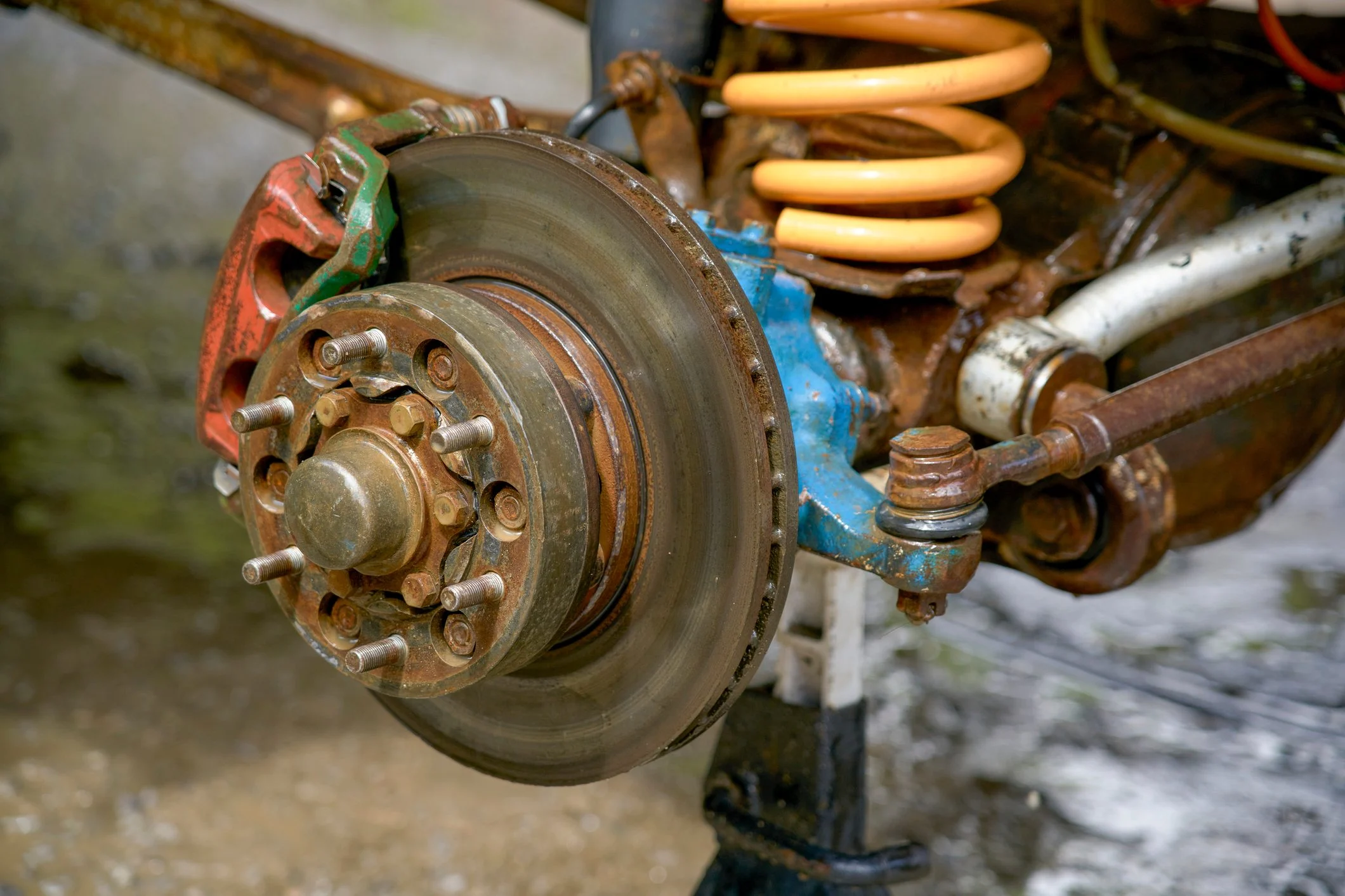 Symptoms of Wheel Bearing Going Out: Identifying Bad Wheel Bearings
