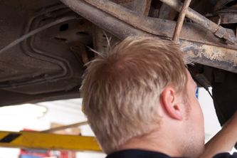 CV Joint Noise When Driving Straight: Causes, Symptoms and Fixes 