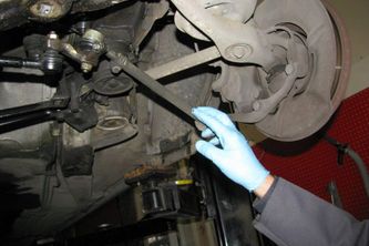 Knocking Noise When Turning at Low Speeds: Diagnose and Fix the Issue