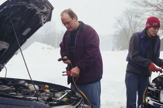 Does Revving The Engine Charge The Battery