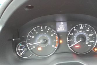 Subaru Outback Flashing Brake Light: Causes, Diagnosis, and Fixes