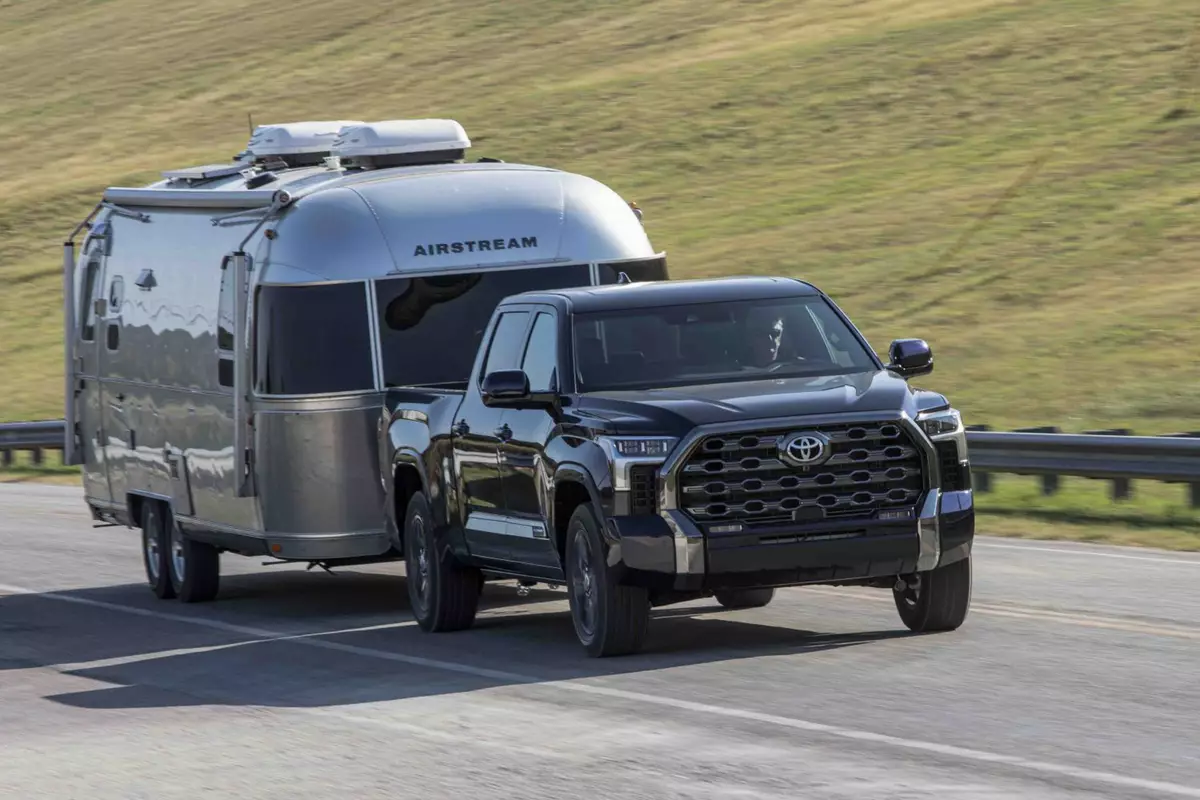 Toyota Tundra Towing Capacity: Explore the Impressive Hauling Power
