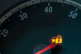 Immobilizer Car With A Key Warning Light!?