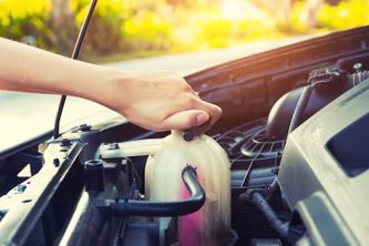 Does Coolant Affect AC ? Exploring the Link Between Engine Coolant and AC Performance