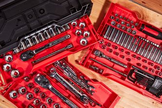 Mastering the Socket Wrench Set: A Comprehensive Guide for Professionals and DIYers