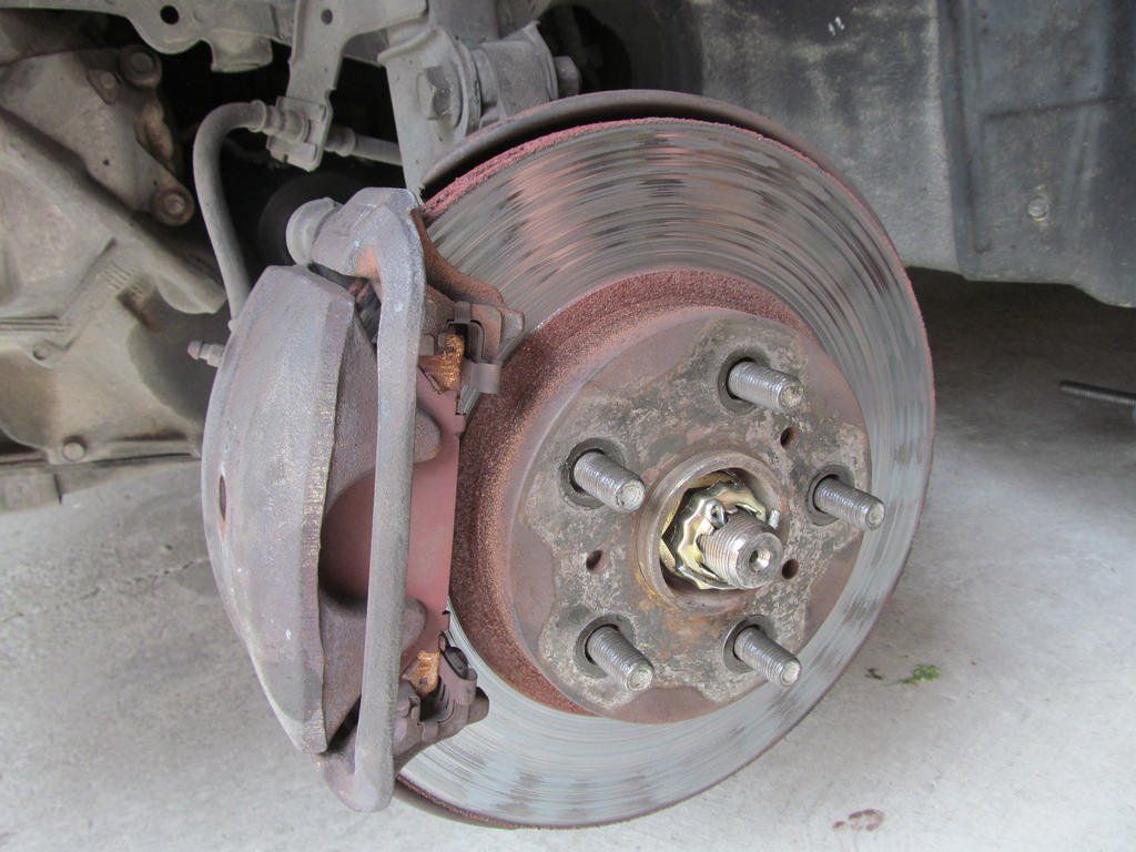 Seized Caliper Brake Symptoms: Signs of a Stuck Brake Caliper to Watch For